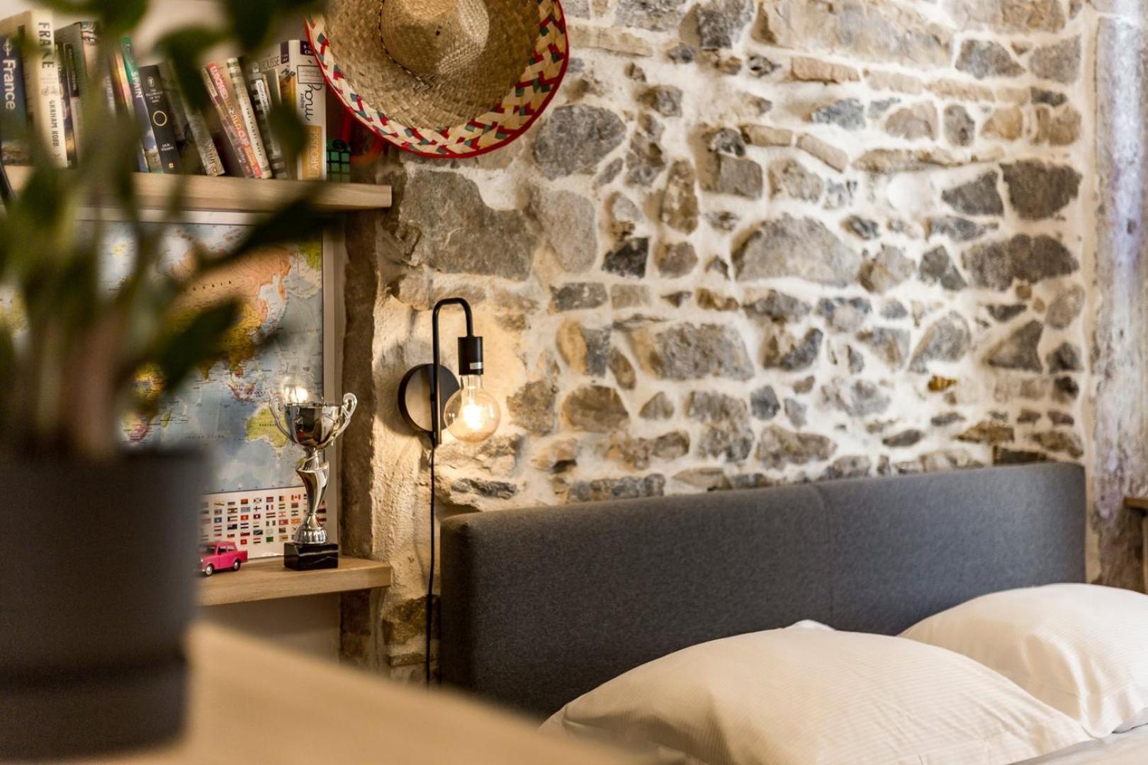 Le Duplex Des Pentes Ail Apartment Lyon Exterior foto