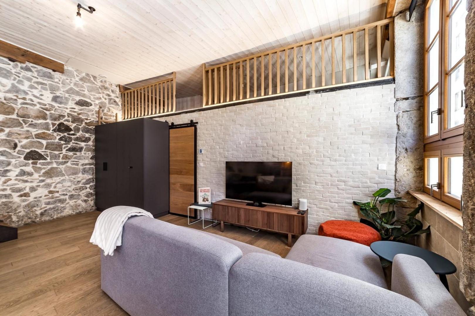 Le Duplex Des Pentes Ail Apartment Lyon Exterior foto